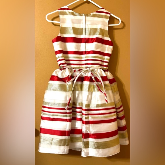 Girl’s party dress - Picture 3 of 6